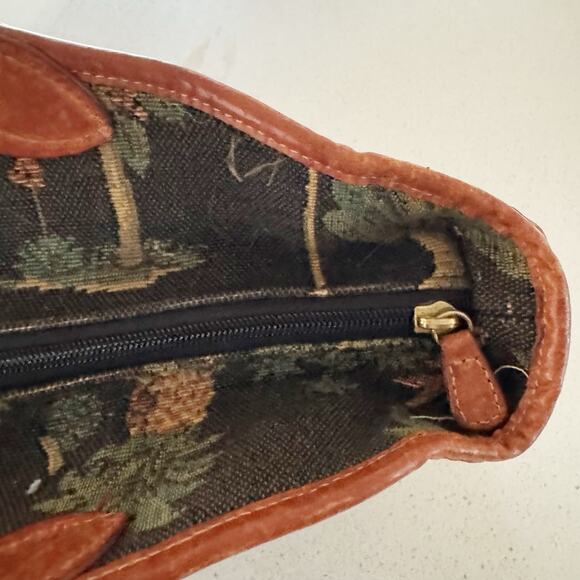 TOMMY BAHAMA CUTE "PALM TREE CLUTCH PURSE" Needlepoint Leather Tote - Picture 6 of 7